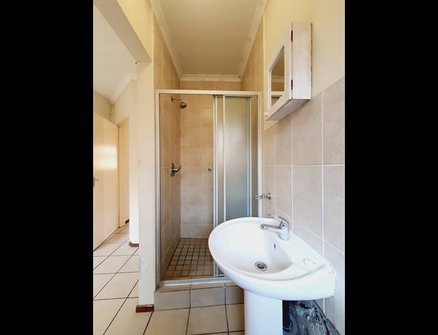 2 BEDROOM SECTIONAL TITLE FOR SALE IN HALFWAY GARDENS